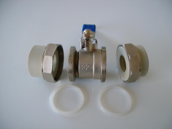 PPR Guľový kohút s rozoberateľným šróbením 20 mm